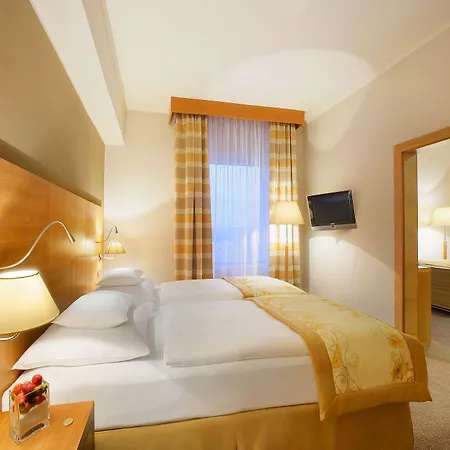 Hotel Grand International - Czech Leading 4*