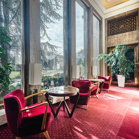 Hotel Grand International - Czech Leading Prague