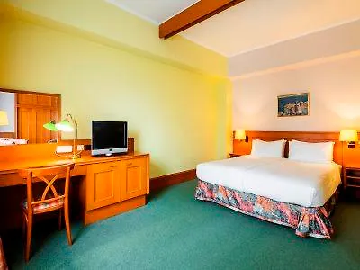 Hotel Grand International - Czech Leading 4*