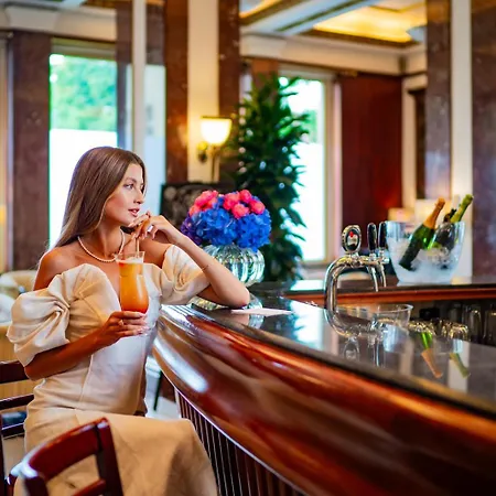 Hotell Grand International - Czech Leading