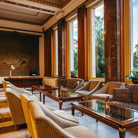 Grand International - Czech Leading Hotell Prag
