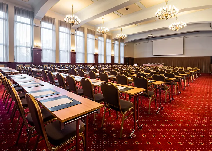 Hotel Grand International - Czech Leading